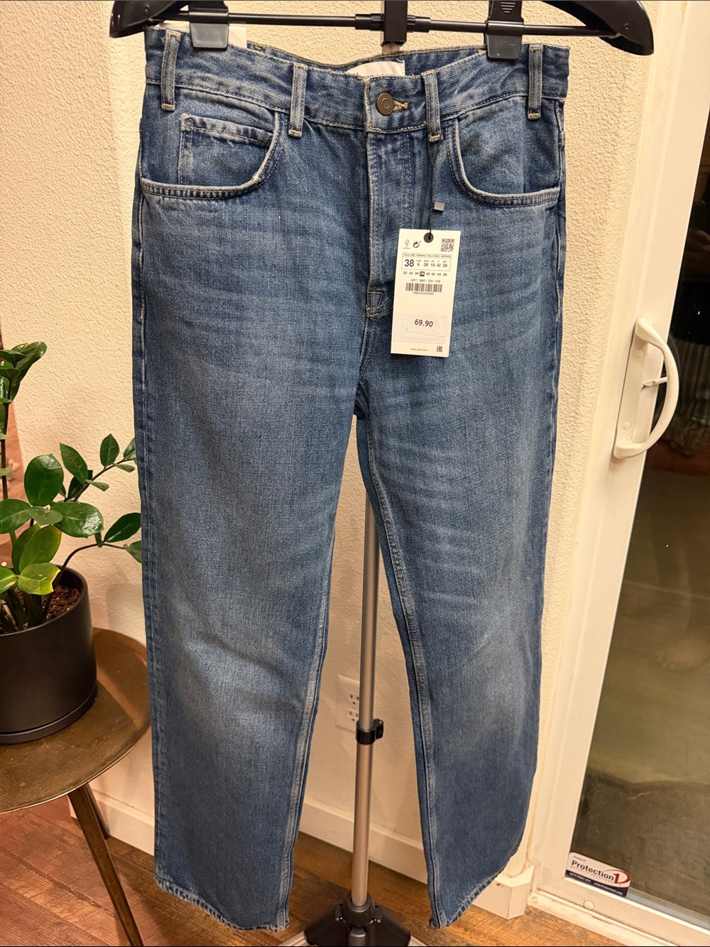NWT Zara The High Rise Straight Leg Jeans Medium Wash US 6 (EU 38) French Girl